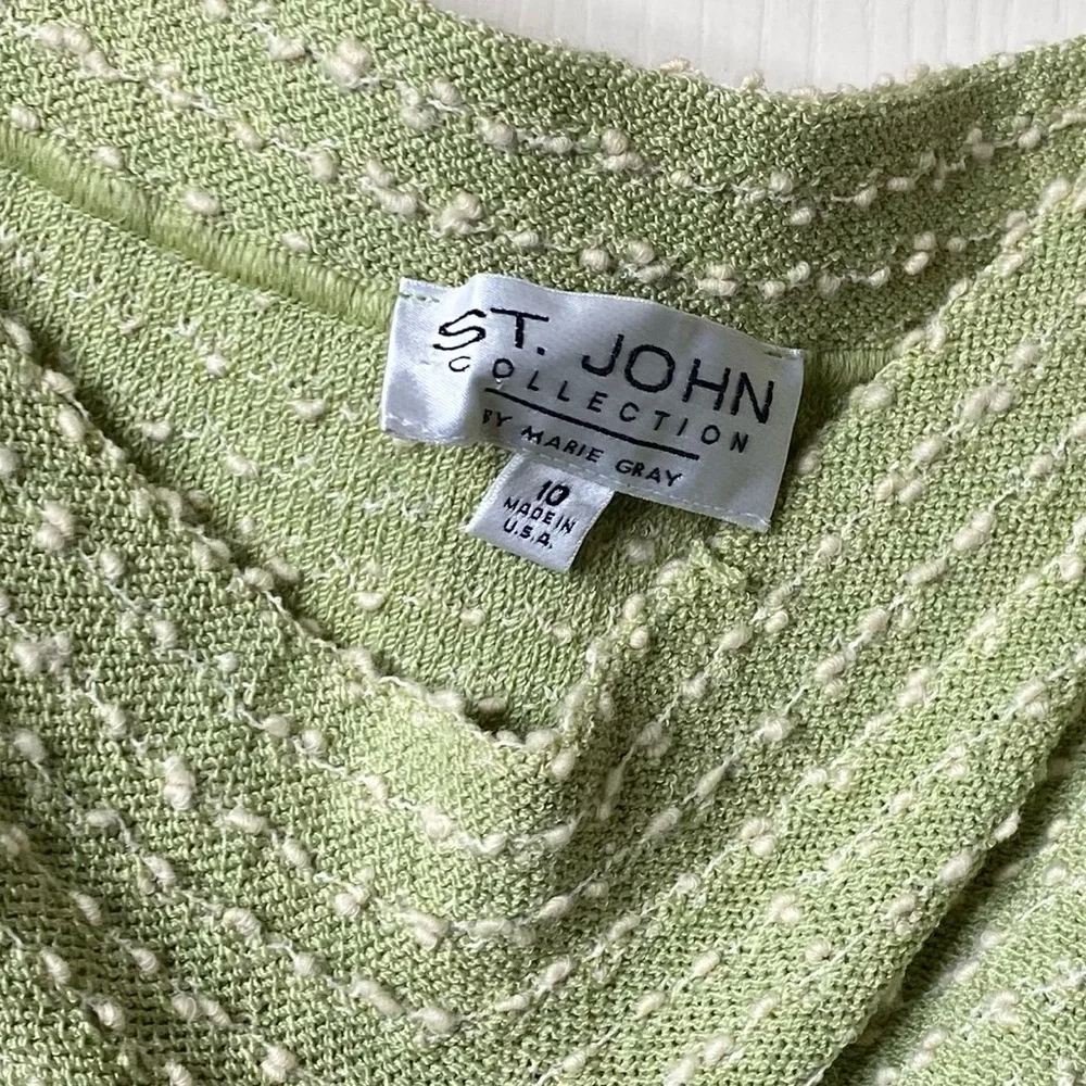 St. John • Santana Knit Green Boucle Skirt Suit • USA